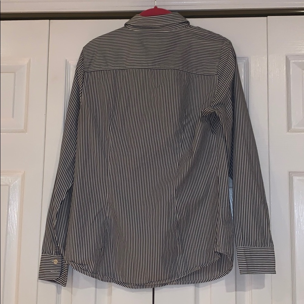 Vineyard Vines Button Down - image 5